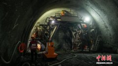 春节忙建设  重庆铁路在建工程“不打烊”